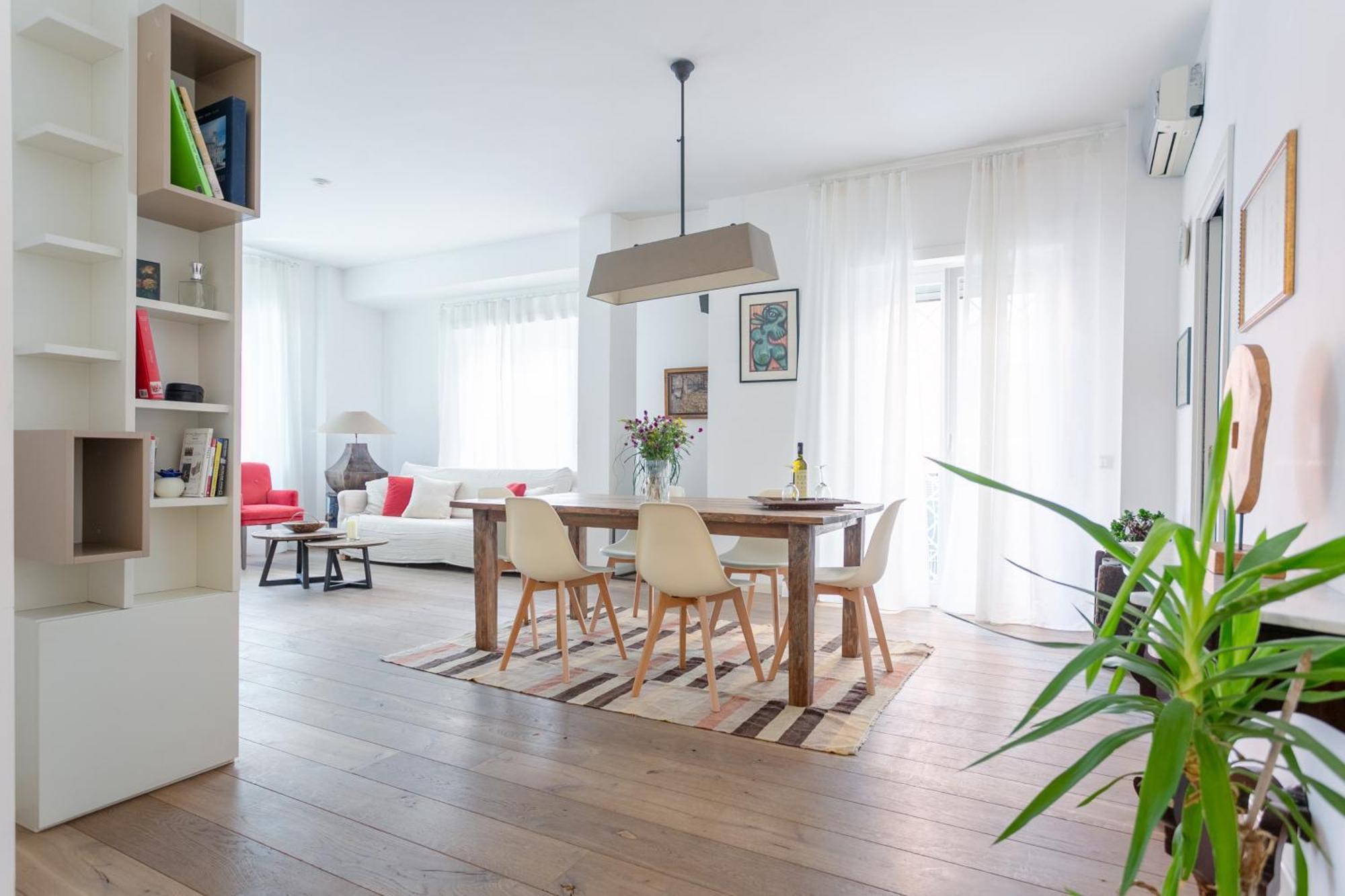 Vatican Apartment *